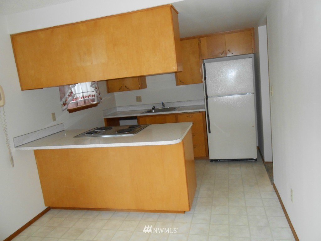 2303 Mitchell Road Southeast Port Orchard, WA 98366 - Photo 3 of 15 Gallery Image 3