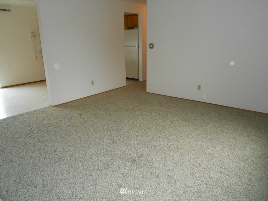 2303 Mitchell Road Southeast Port Orchard, WA 98366 - Photo 5 of 15 Gallery Image 5