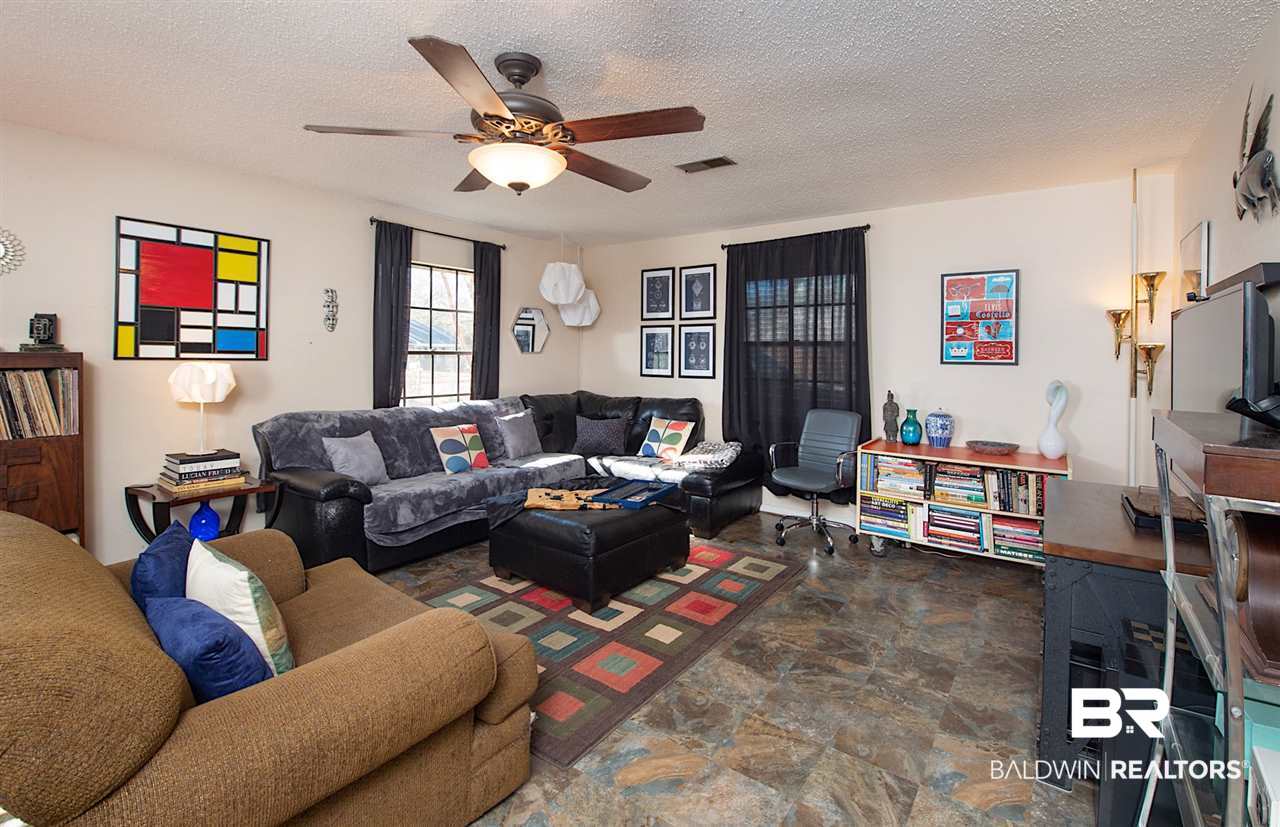 5712 Green Tree Road Mobile, AL 36609 - Photo 6 of 20