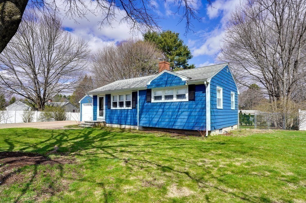 79 Dunster Road Framingham, MA 01702 - Photo 27 of 42 Gallery Image 27