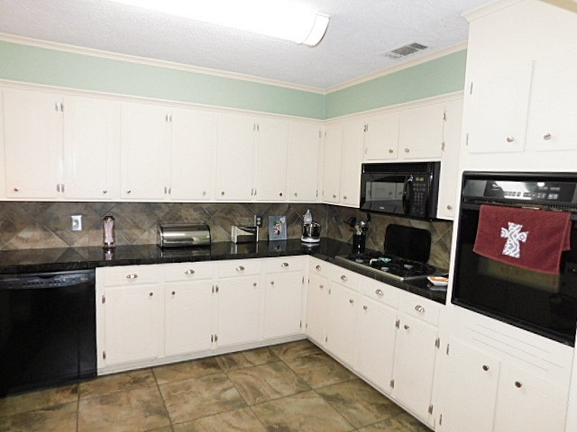 103 Shadow Wood Drive Clinton, MS 39056 - Photo 5 of 24 Photo 5