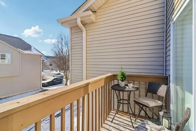 $234,900 | 31647 TallGrass Court, Lakemoor, IL 60051