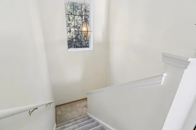 $234,900 | 31647 TallGrass Court, Lakemoor, IL 60051