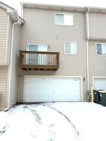 $234,900 | 31647 TallGrass Court, Lakemoor, IL 60051