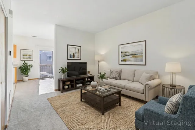 $234,900 | 31647 TallGrass Court, Lakemoor, IL 60051