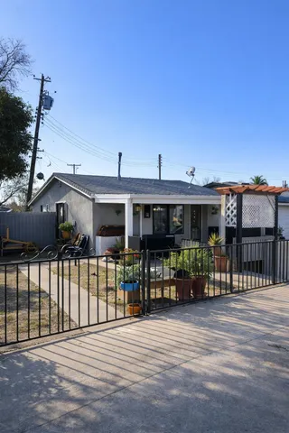 $295,000 | 2915 Taft Street, Sacramento, CA 95815