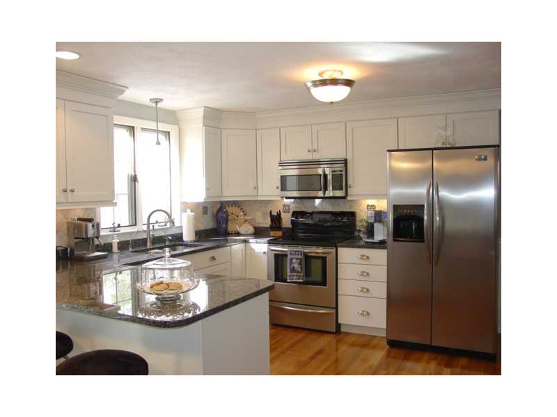 278 Stillwater Road Smithfield, RI 02917 - Photo 3 of 23 Kitchen.