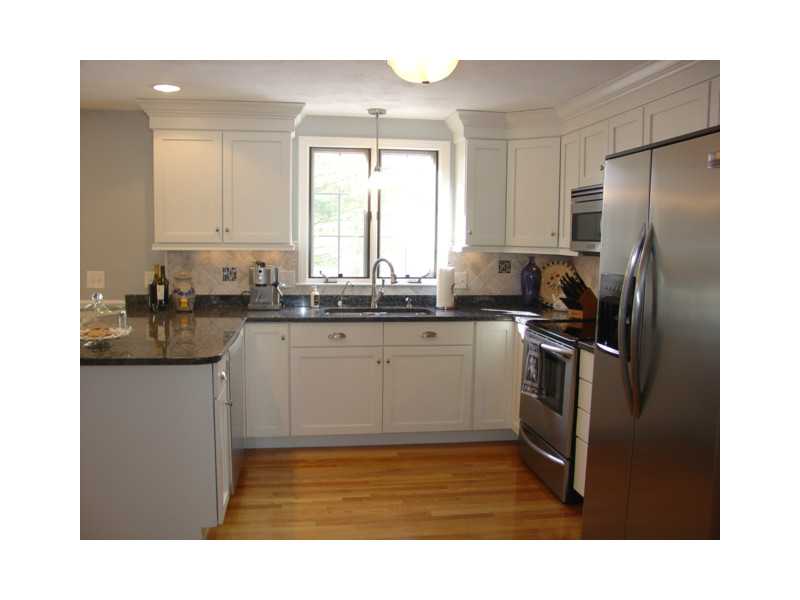 278 Stillwater Road Smithfield, RI 02917 - Photo 4 of 23 Kitchen.