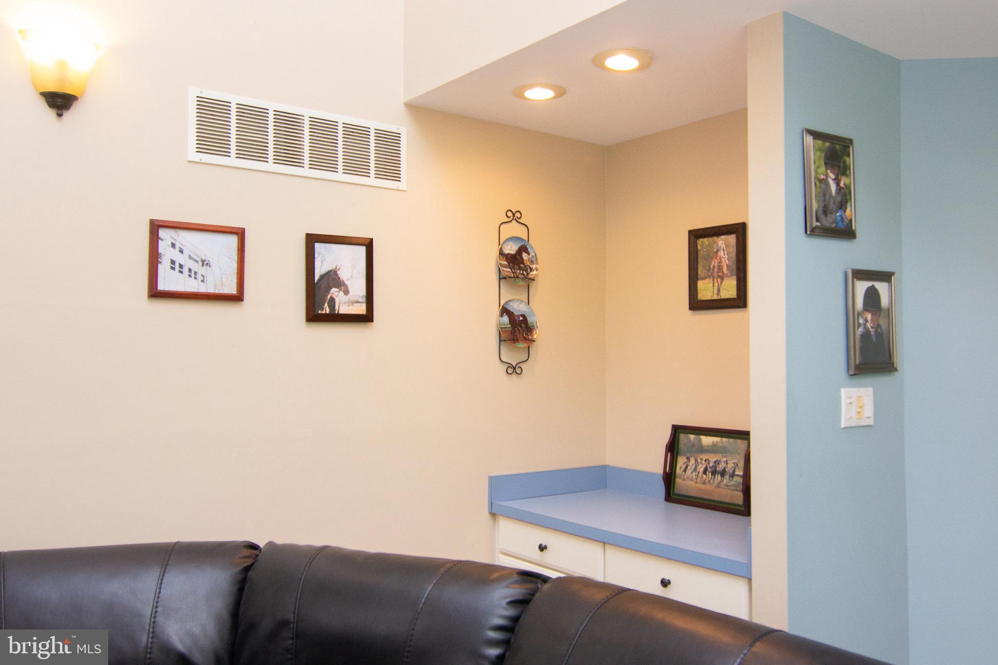 2037 Albert Rill Road Hampstead, MD 21074 - Photo 8 of 38 Family room