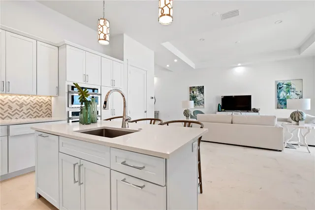 $1,495,000 | 20 Strand Drive, Vero Beach, FL 32963