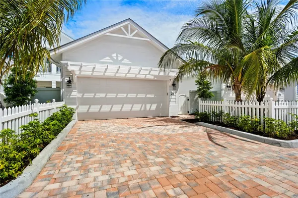 $1,495,000 | 20 Strand Drive, Vero Beach, FL 32963