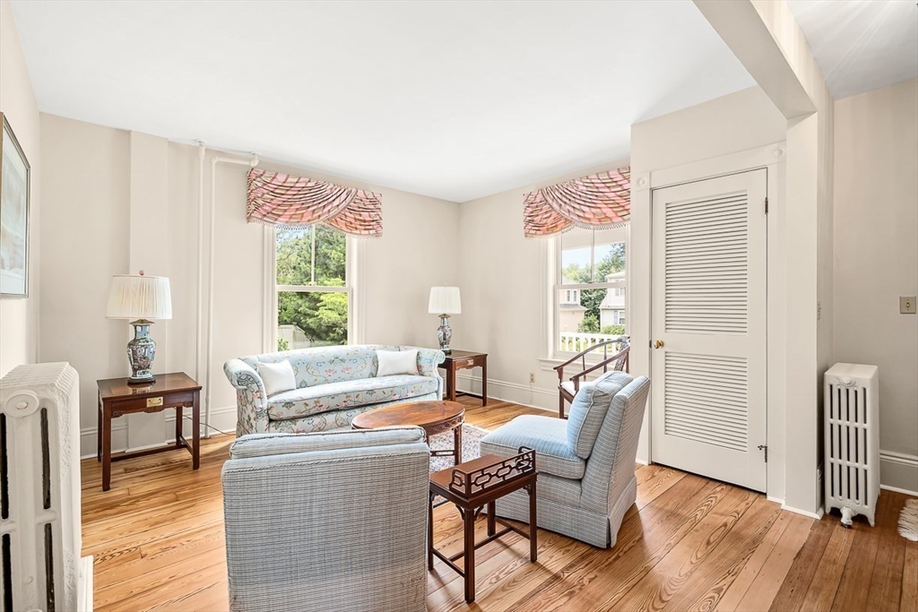 296 Linden Street Wellesley, MA 02481 - Photo 6 of 35