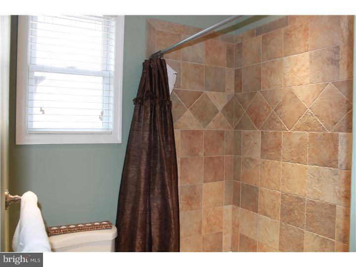 252 Somerset Road Deptford, NJ 08096 - Photo 11 of 19 Gallery Image 11
