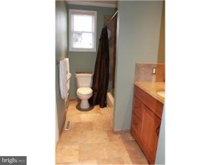 252 Somerset Road Deptford, NJ 08096 - Photo 12 of 19 Gallery Image 12