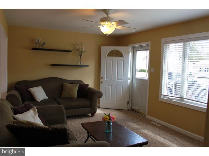 252 Somerset Road Deptford, NJ 08096 - Photo 3 of 19 Gallery Image 3