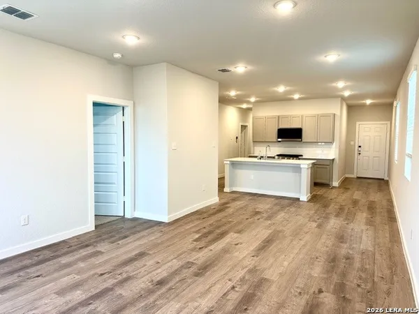 $1,750 | 9879 Chavaneaux Landing, San Antonio, TX 78221