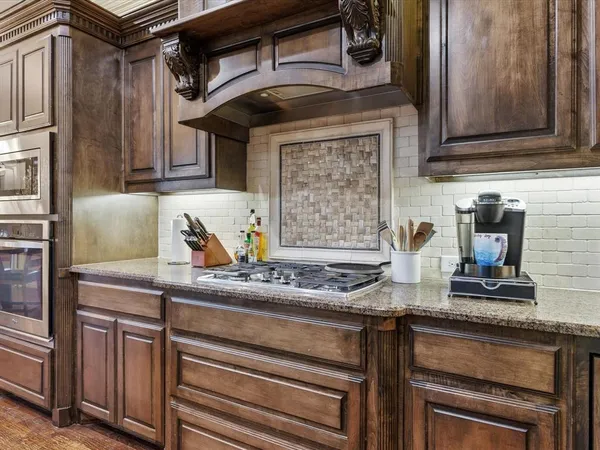 $675,000 | 2115 North Hill Drive, Irving, TX 75038