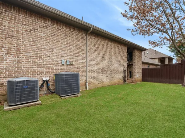 $675,000 | 2115 North Hill Drive, Irving, TX 75038