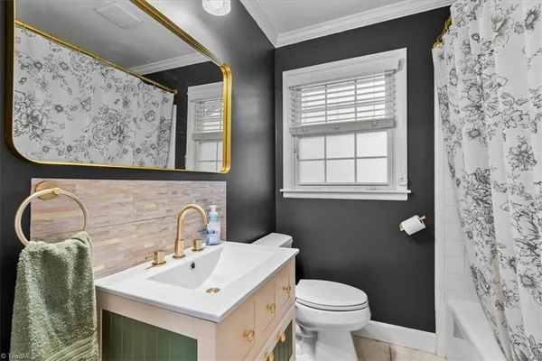 $359,900 | 4705 Duffer Lane, Pfafftown, NC 27040