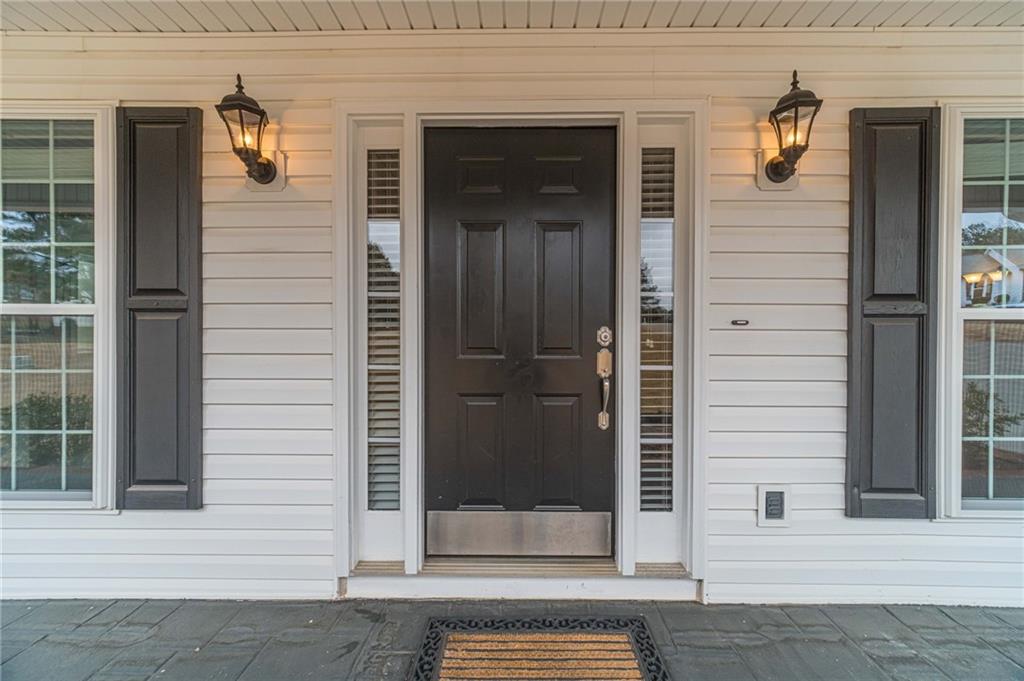 4033 Ashford Way Gainesville, GA 30507 - Photo 4 of 50