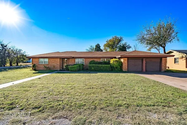 $2,100 | 509 South 8th Street, Merkel, TX 79536