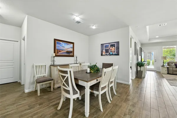 $2,800 | 107 Calhoun Lane, Georgetown, TX 78633