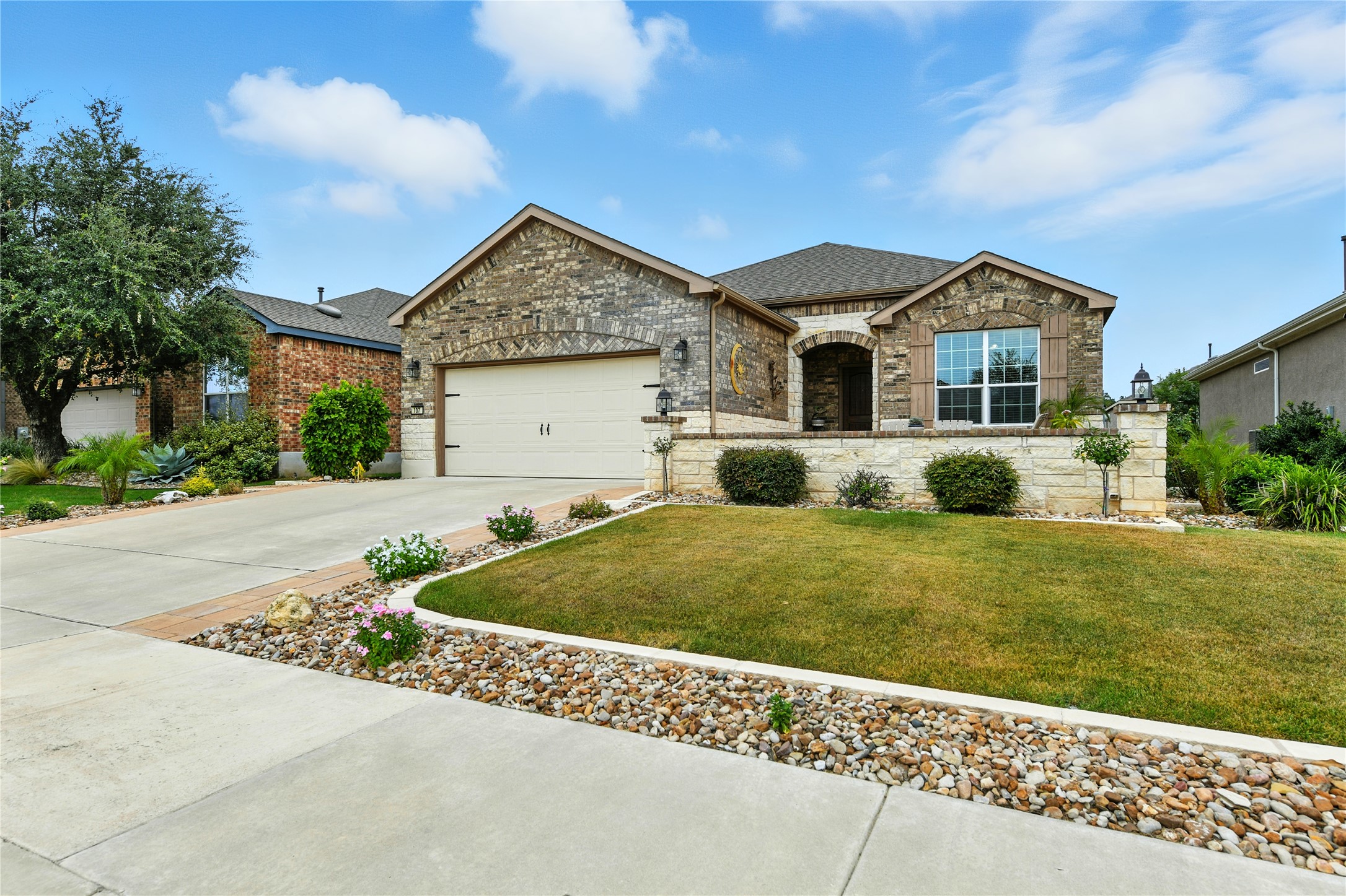 107 Calhoun Lane Georgetown, TX 78633 - Photo 35 of 36 Come take a look at all this home has to offer!