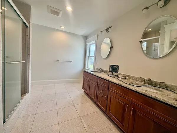 $4,800 | 100 Dartmouth Street, Unit 1, Medford, MA 02155