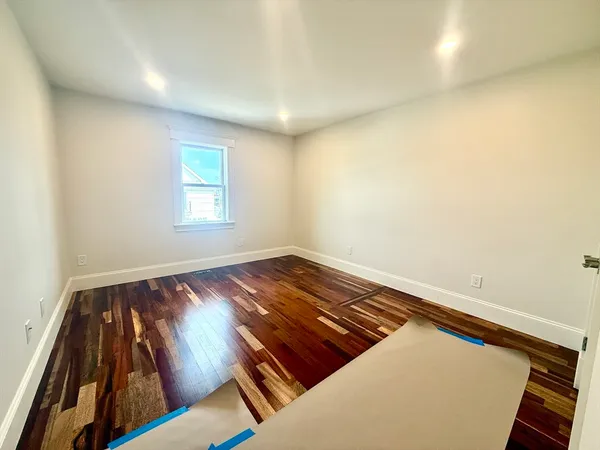 $4,800 | 100 Dartmouth Street, Unit 1, Medford, MA 02155