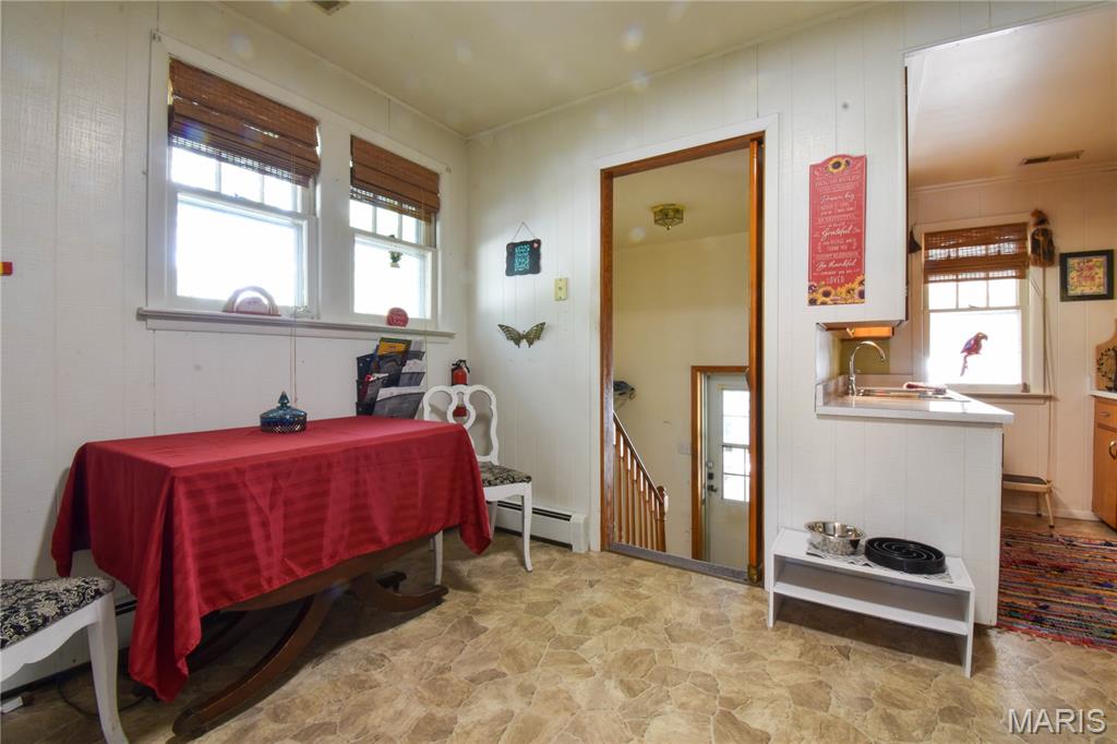 302 South Hackman Street Staunton, IL 62088 - Photo 19 of 38