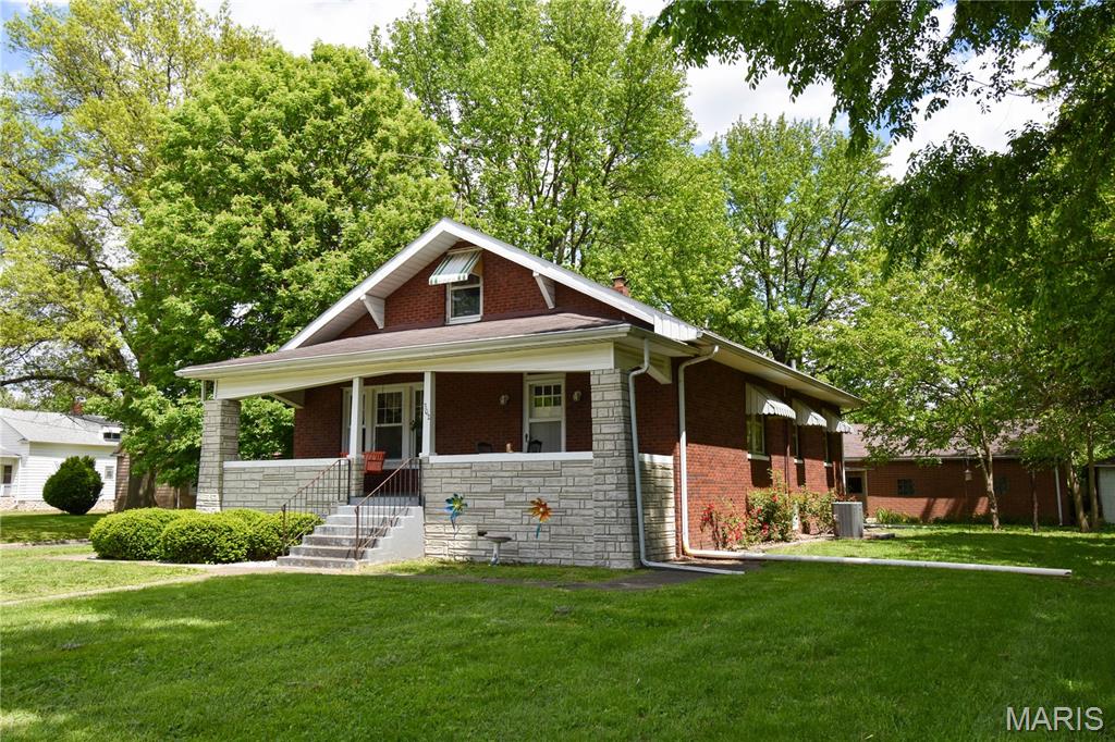302 South Hackman Street Staunton, IL 62088 - Photo 36 of 38