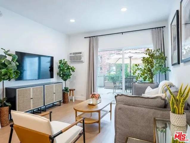 $549,000 | 1440 Veteran Avenue, Unit 236, Los Angeles, CA 90024