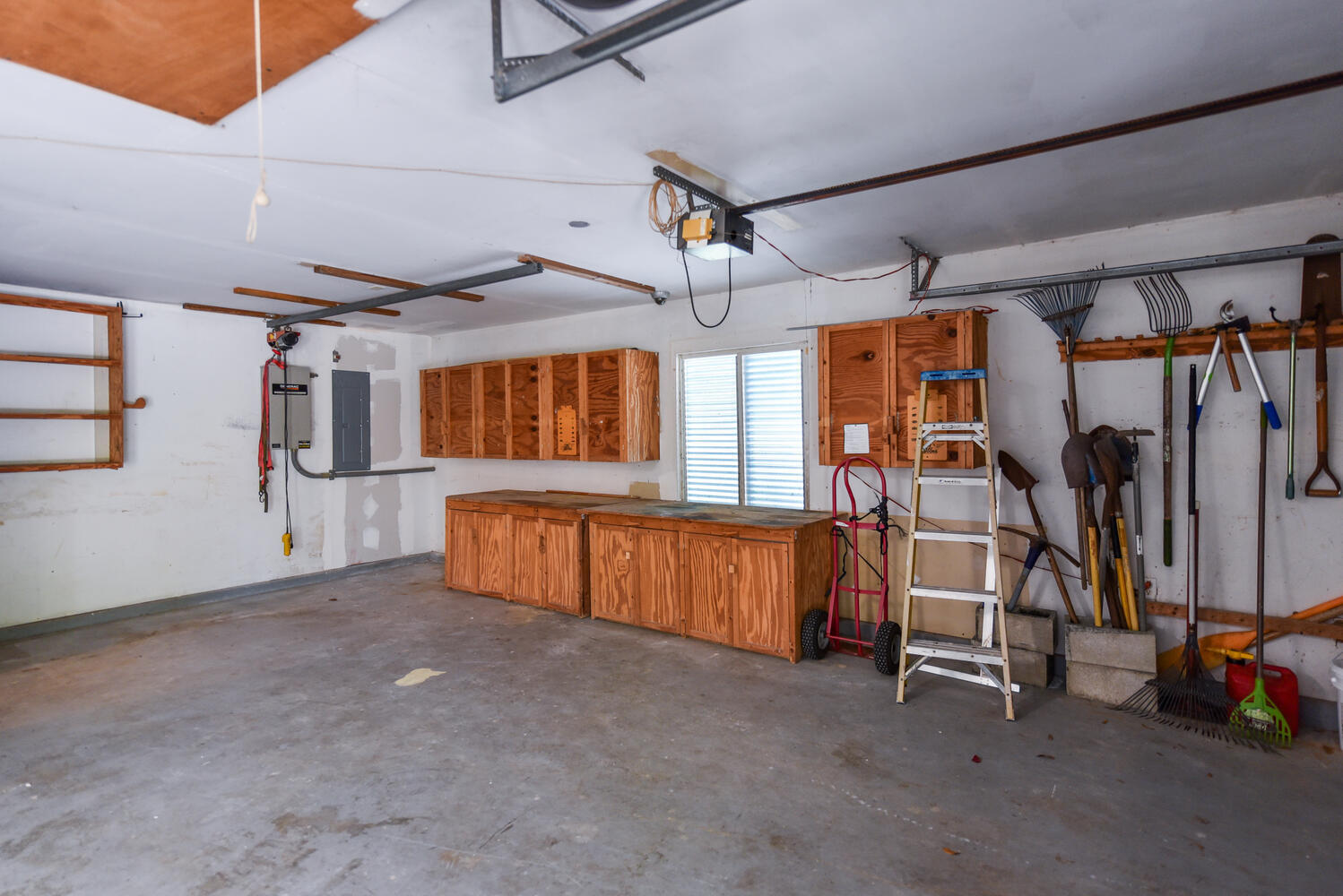 14344 N Road Loxahatchee Groves, FL 33470 - Photo 17 of 44 14344 N Rd Loxahatchee Groves-large-016-