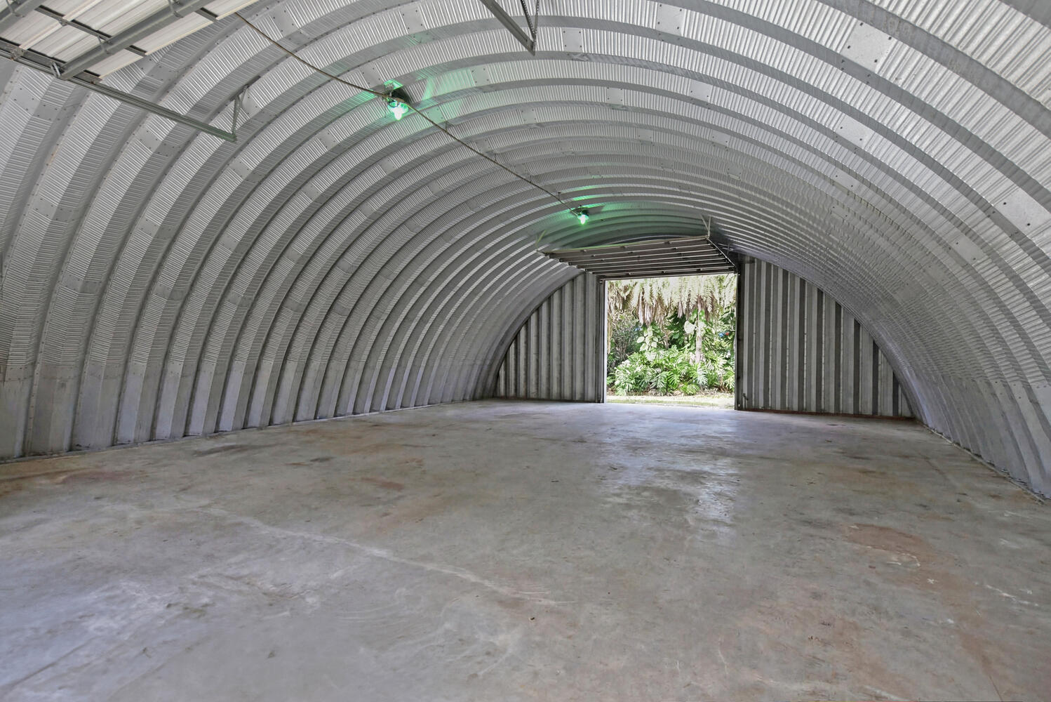 14344 N Road Loxahatchee Groves, FL 33470 - Photo 32 of 44 14344 N Rd Loxahatchee Groves-large-031-