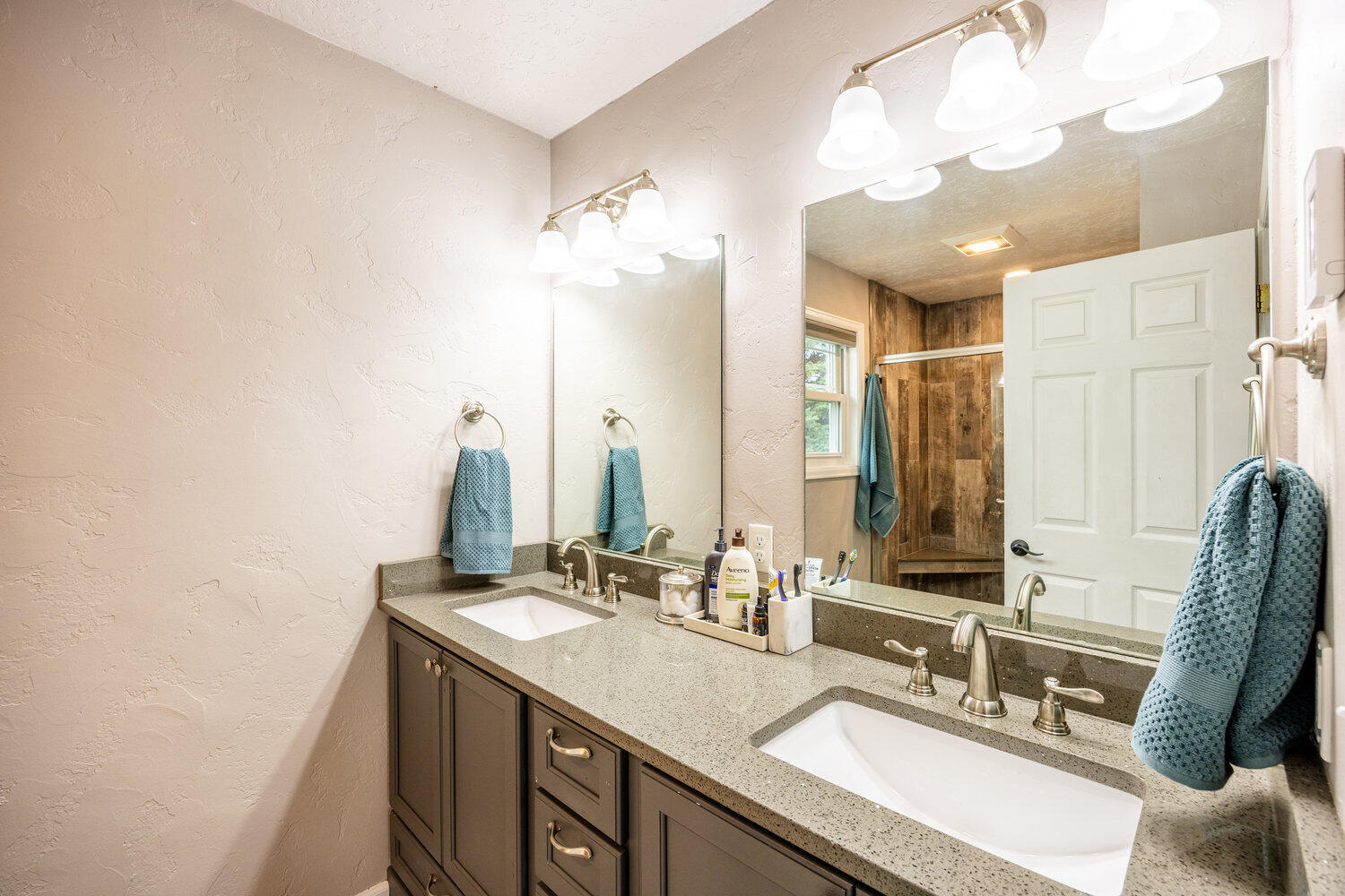 18 Cessna Road Sheridan, WY 82801 - Photo 13 of 56 22- Primary Bathroom v1