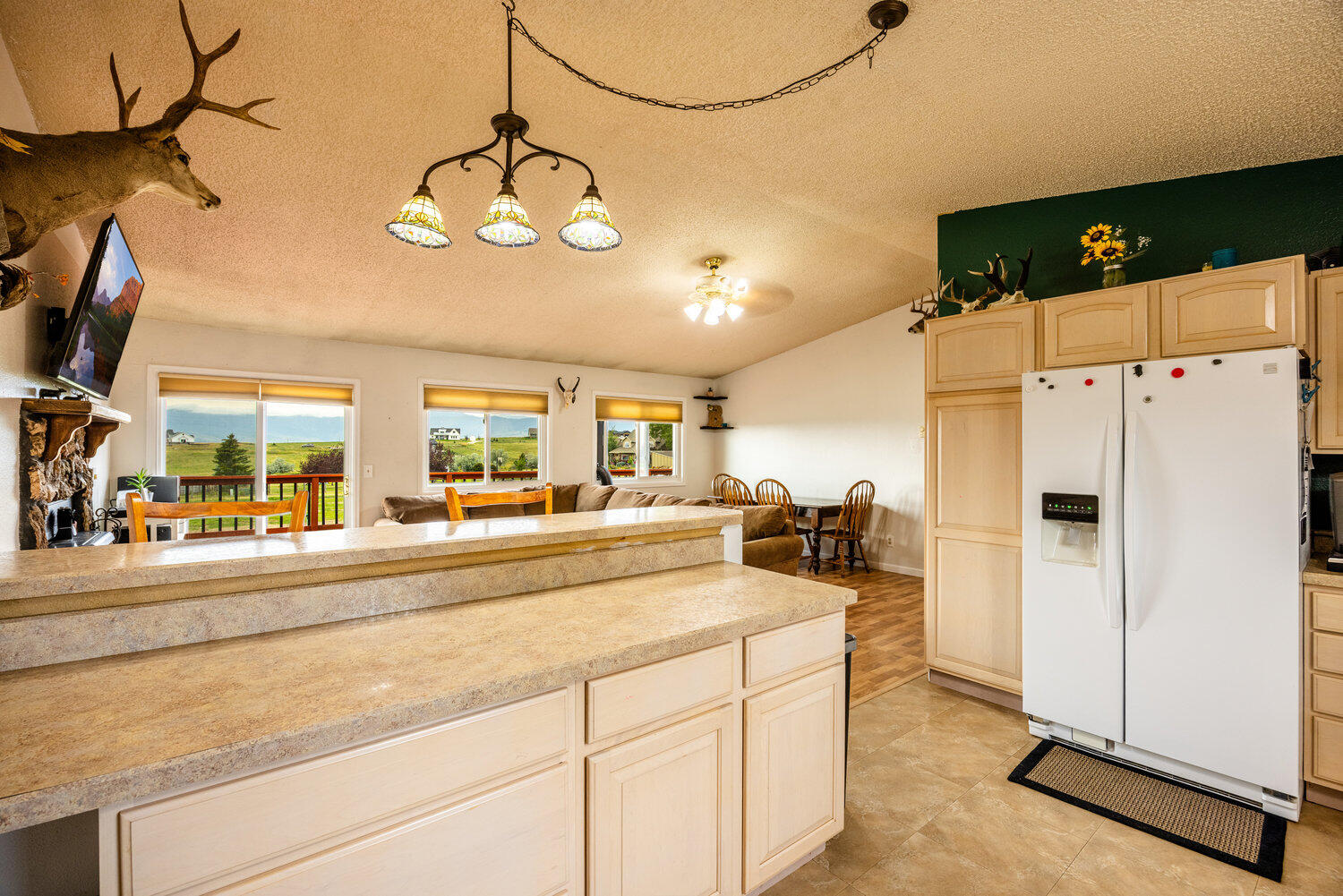 18 Cessna Road Sheridan, WY 82801 - Photo 8 of 56 17- Kitchen v3