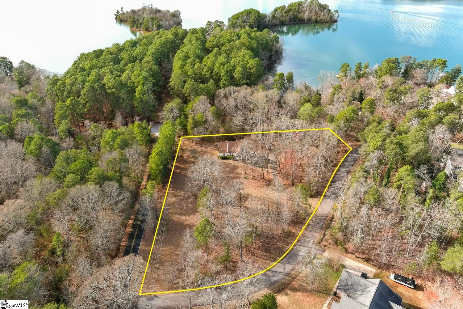 111 Richland Point Road Anderson, SC 29626 - Photo 2 of 35 Gallery Image 2