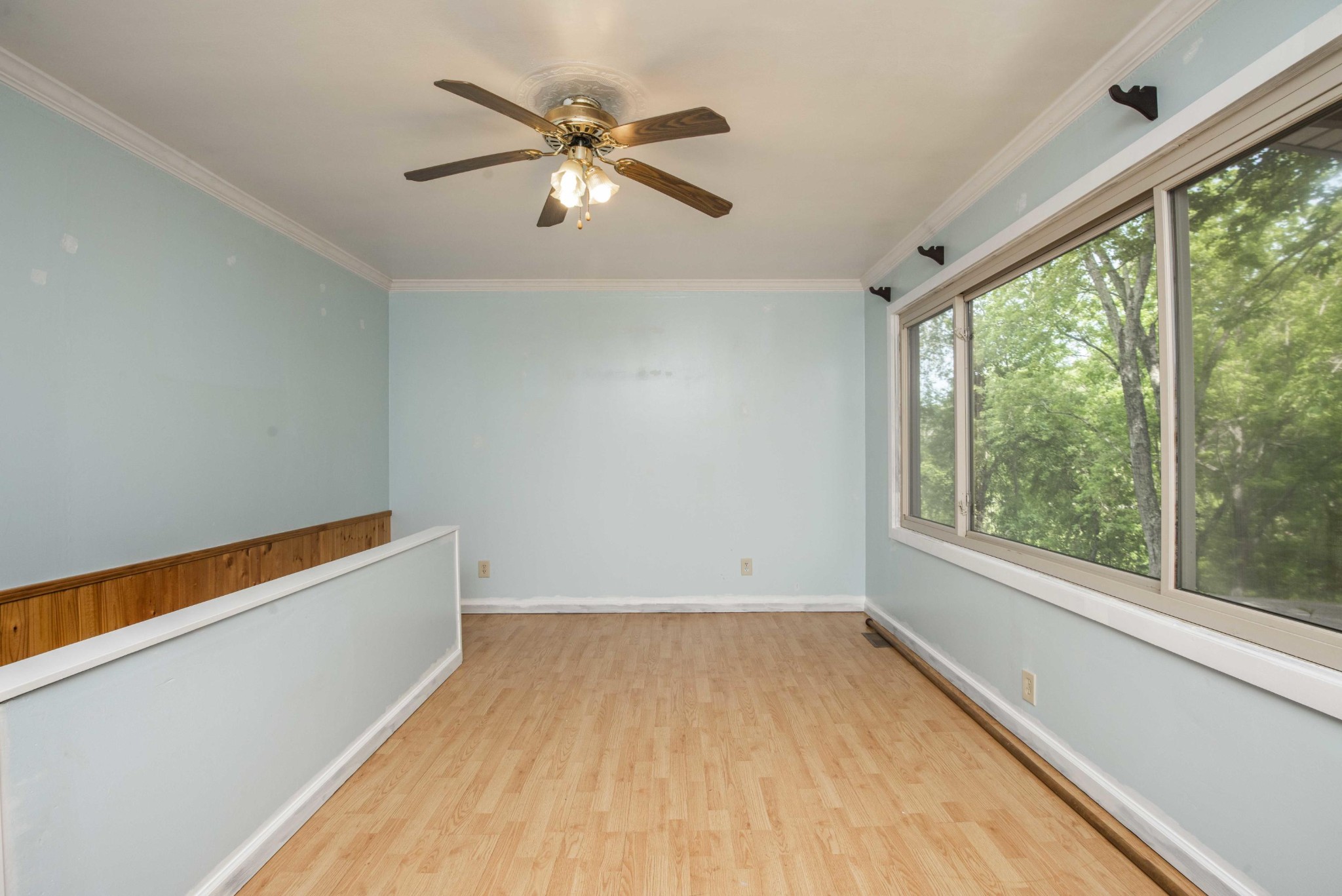 1455 Kiser Road Philadelphia, TN 37846 - Photo 7 of 40 wooden floor in an empty room with a window