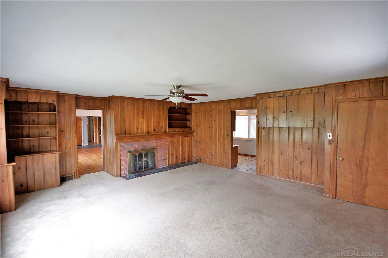 1005 North Riverside Avenue St. Clair, MI 48079 - Photo 15 of 26 31355818-14.JPG