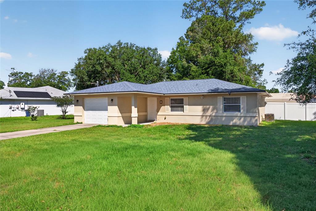 44 Redwood Road Ocala, FL 34472 - Photo 1 of 19