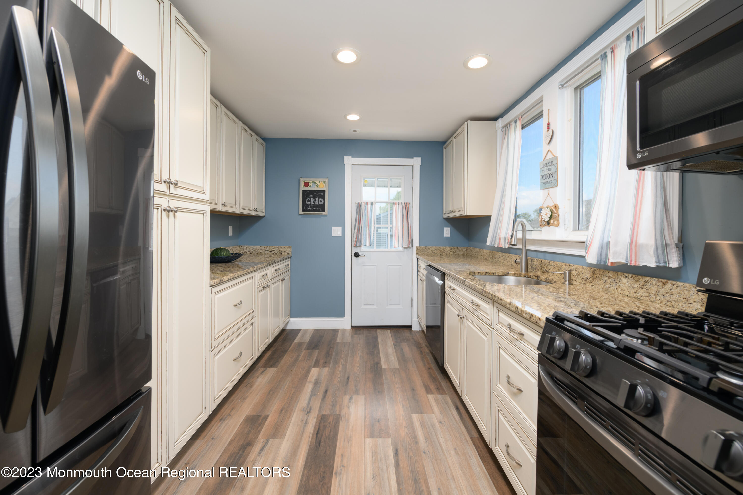 16 Broadway Belford, NJ 07718 - Photo 8 of 16 Updated Kitchen