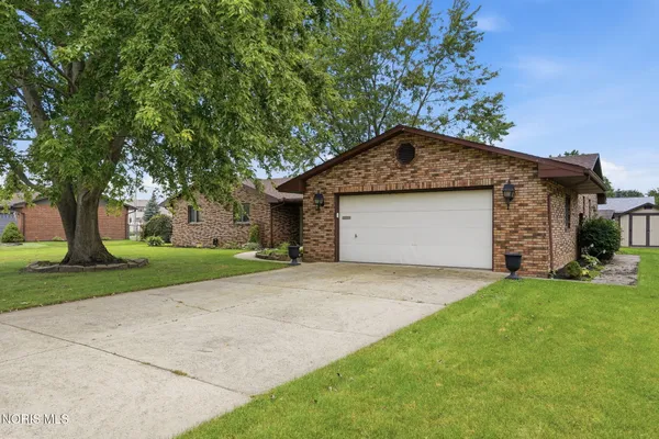 $304,900 | 416 Rilla Road, Findlay, OH 45840