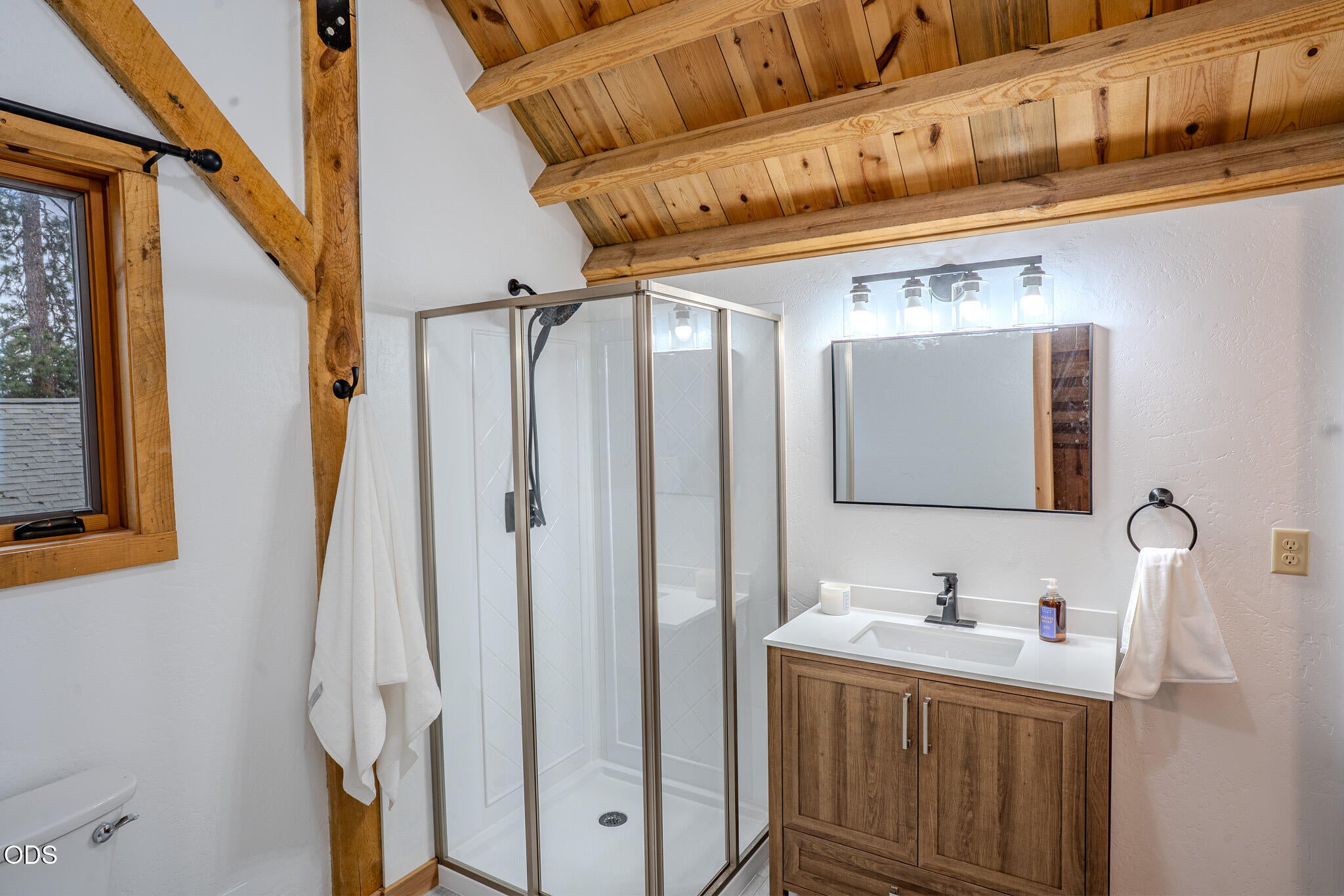 688 Worthington Road Eagle Point, OR 97524 - Photo 41 of 46 Gallery Image 41