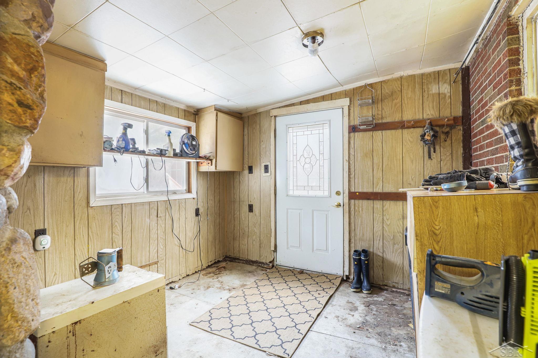 6325 Becker Road Saginaw, MI 48601 - Photo 24 of 47 50098435-23.JPG