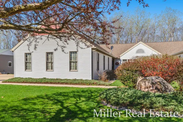 $329,900 | 1532 Liberty Lane, Hastings, MI 49058