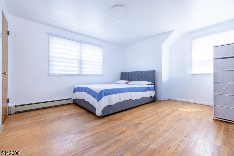 1758 Kenneth Avenue Union, NJ 07083 - Photo 23 of 34