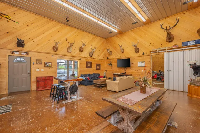 $699,999 | 8109 Highway 189, Baker, FL 32531