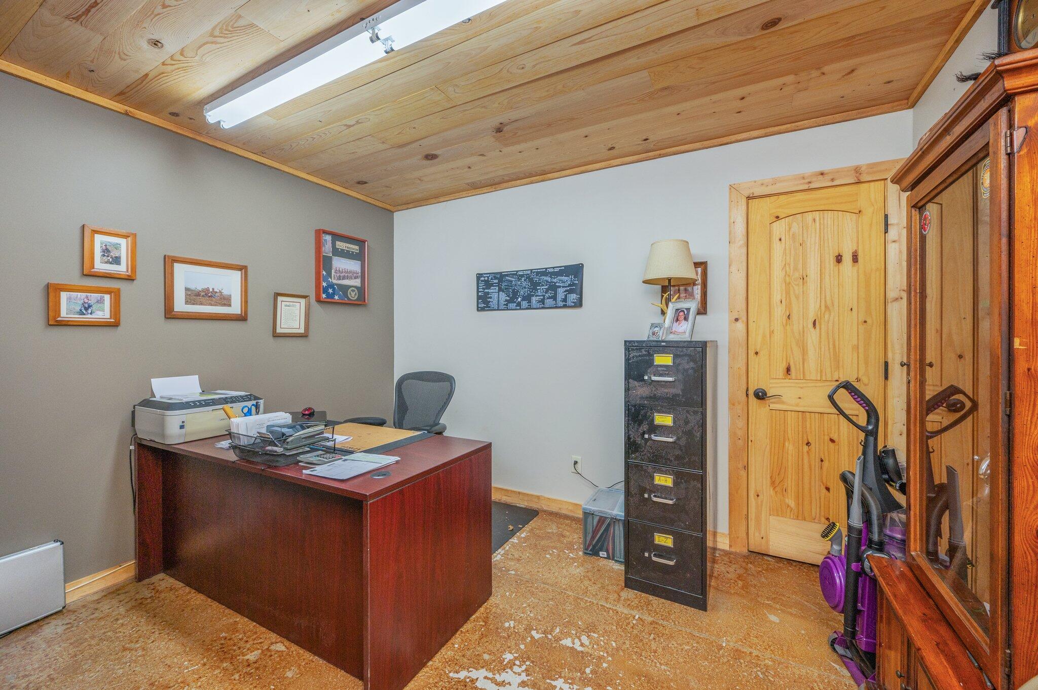 8109 Highway 189 Baker, FL 32531 - Photo 62 of 95 a view of a workspace with furniture