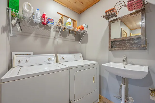 $699,999 | 8109 Highway 189, Baker, FL 32531