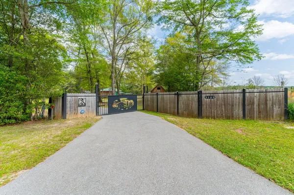 $675,000 | 8109 Highway 189, Baker, FL 32531